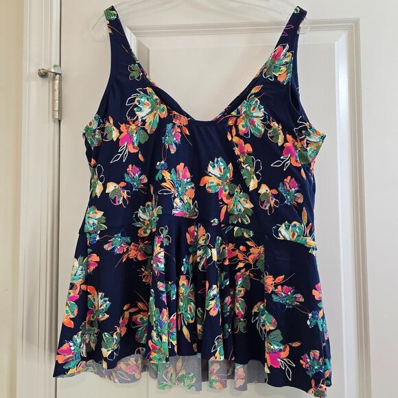 Sea Angel Navy Peplum Tankini with Tropical Floral Print - Picture 5 of 7